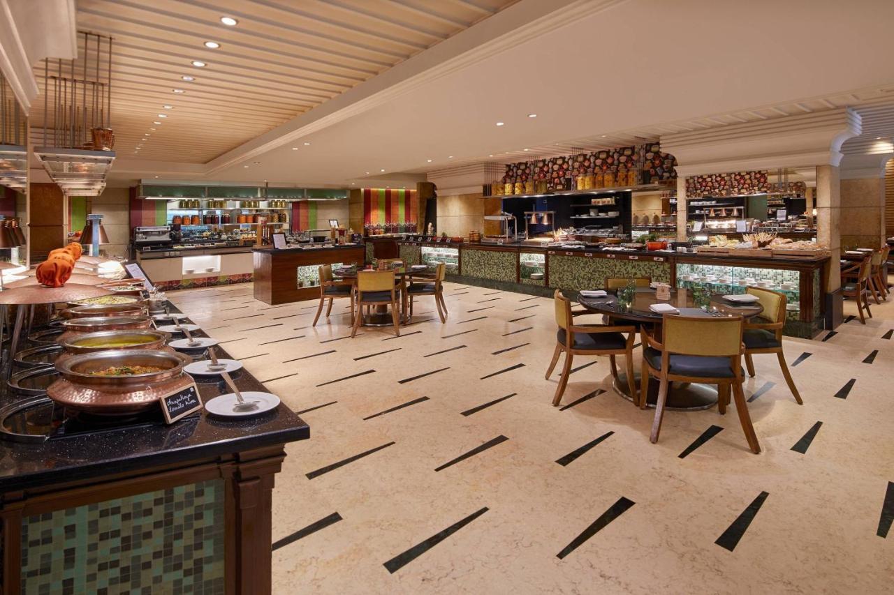 Hyderabad Marriott Hotel & Convention Centre Bagian luar foto
