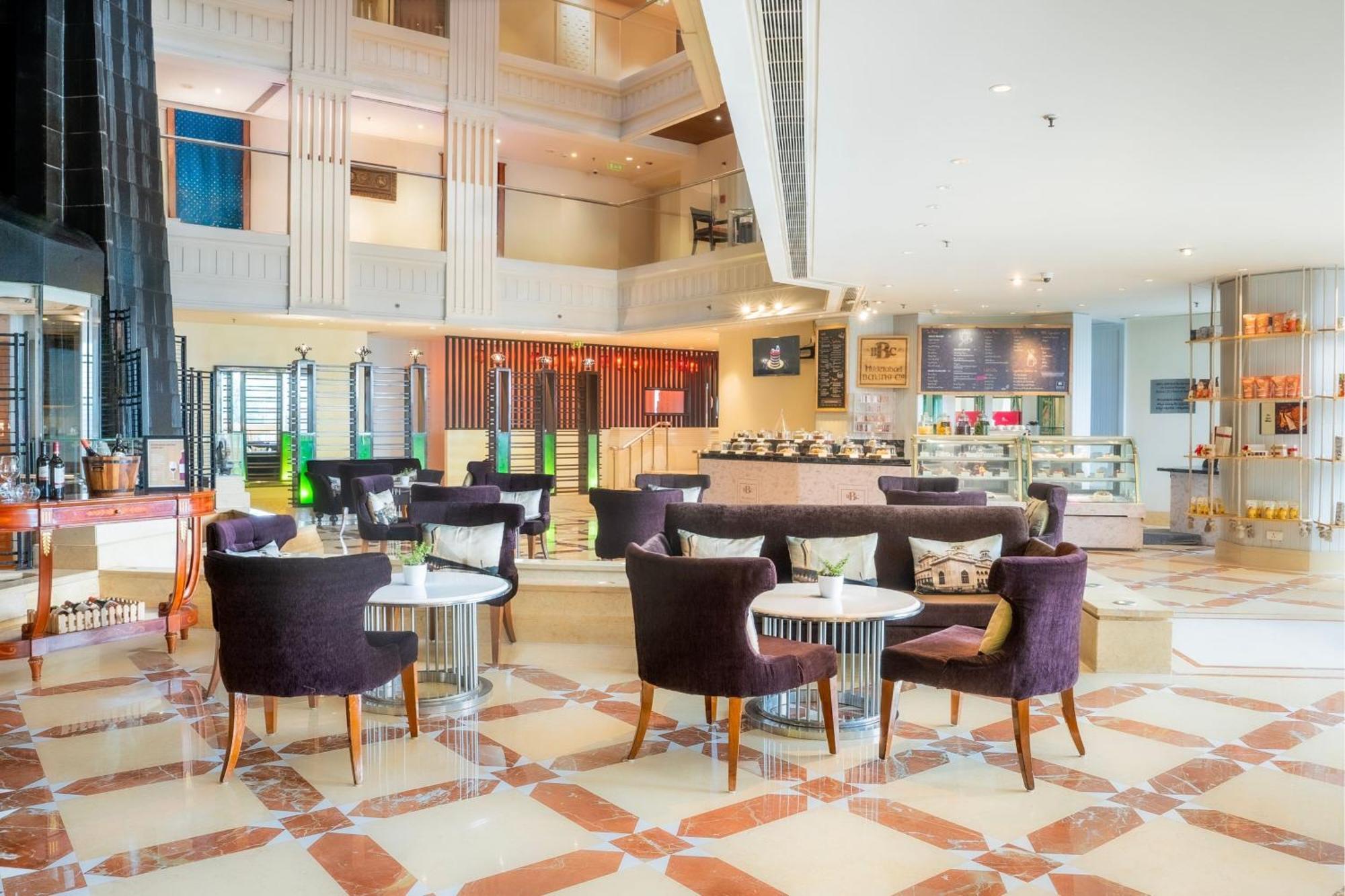 Hyderabad Marriott Hotel & Convention Centre Bagian luar foto