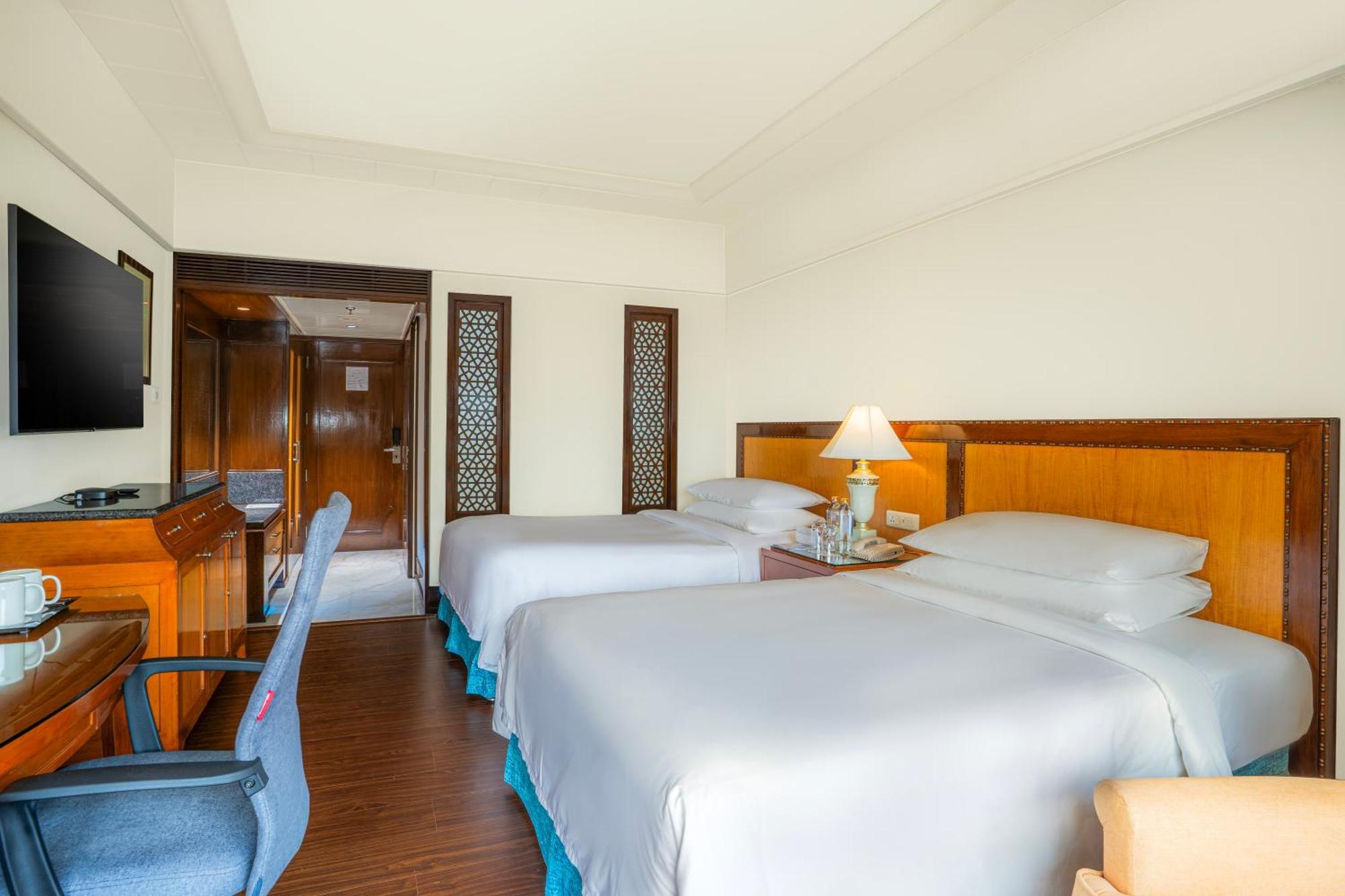 Hyderabad Marriott Hotel & Convention Centre Bagian luar foto