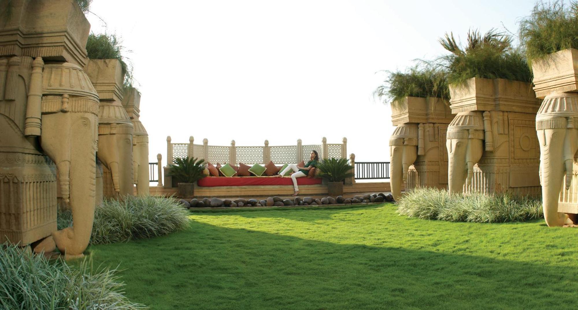 Hyderabad Marriott Hotel & Convention Centre Bagian luar foto