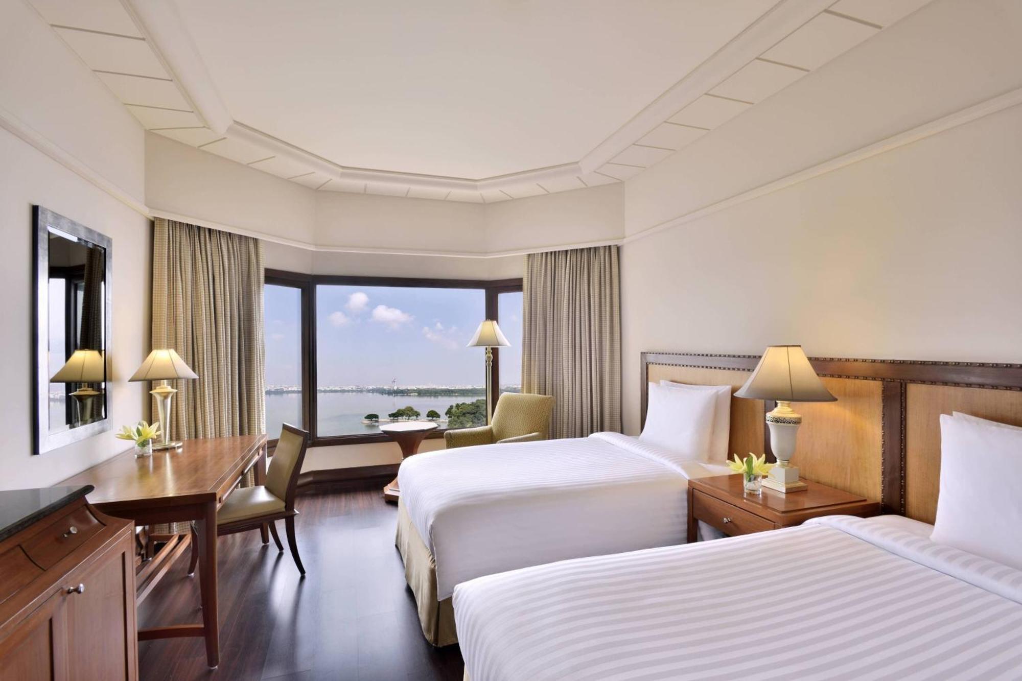 Hyderabad Marriott Hotel & Convention Centre Bagian luar foto